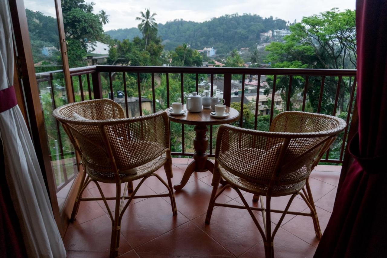 Aronka Homestay Kandy Dış mekan fotoğraf